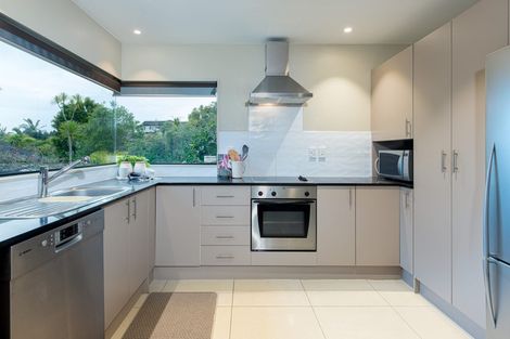 Photo of property in 2/73a Park Rise, Campbells Bay, Auckland, 0630