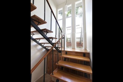 Photo of property in 1/179 Mokoia Road, Birkenhead, Auckland, 0626