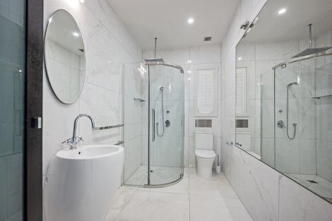 Photo of property in 47 Saltburn Road, Milford, Auckland, 0620