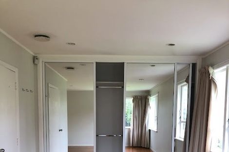 Photo of property in 4 La Trobe Street, Pakuranga Heights, Auckland, 2010