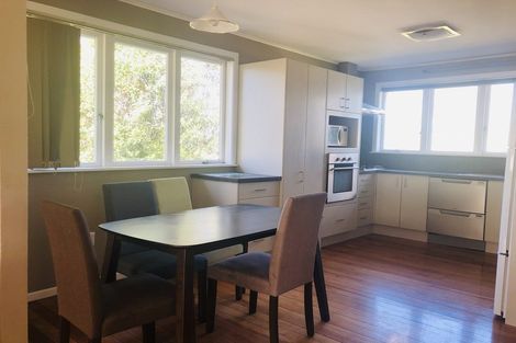 Photo of property in 39 Becroft Drive, Forrest Hill, Auckland, 0620