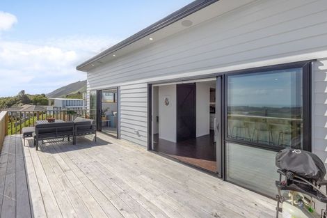 Photo of property in 94 Kotare Street, Waikanae, 5036