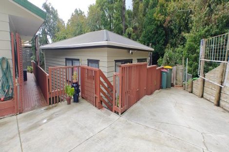 Photo of property in 39a Evelyn Road, Cockle Bay, Auckland, 2014