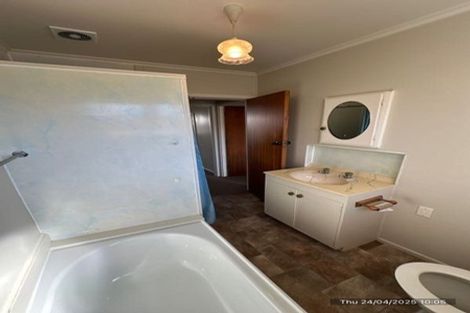 Photo of property in 2/14 Oaklands Road, Mount Eden, Auckland, 1024