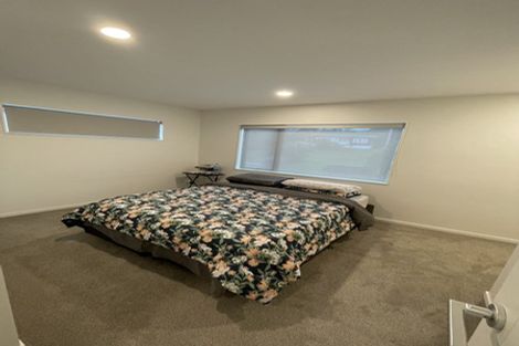 Photo of property in 2/34 Edmonton Road, Henderson, Auckland, 0612