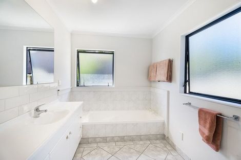 Photo of property in 13 Siesta Terrace, Gulf Harbour, Whangaparaoa, 0930