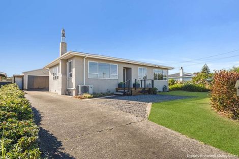 Photo of property in 22 Egmont Street, Castlecliff, Whanganui, 4501