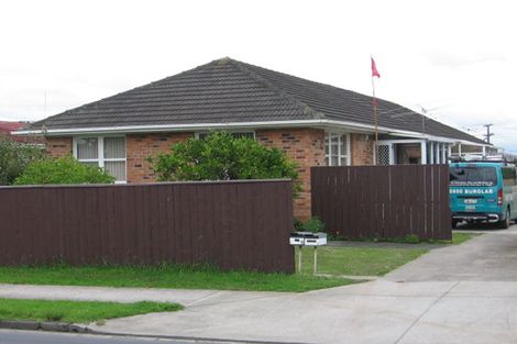 Photo of property in 2/5 Ti Rakau Drive, Pakuranga, Auckland, 2010