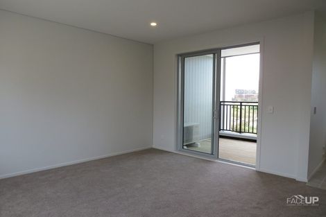Photo of property in 21 Ceramic Lane, New Lynn, Auckland, 0600