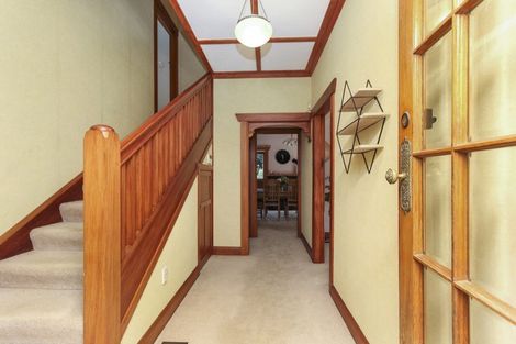 Photo of property in 3 Redcoat Lane, New Plymouth, 4310