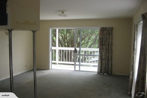 Photo of property in 15a Rakeiora Grove, Korokoro, Lower Hutt, 5012