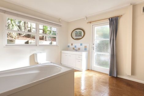 Photo of property in 1/179 Mokoia Road, Birkenhead, Auckland, 0626