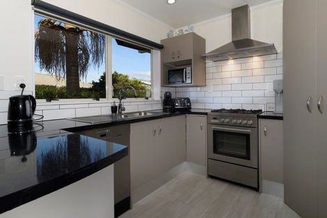 Photo of property in 23b James Henry Avenue, Papamoa Beach, Papamoa, 3118