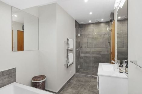 Photo of property in 22 Sunvale Terrace, Cashmere, Christchurch, 8022