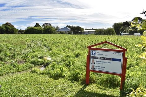 Photo of property in 228-230 Mill Road, Otaki, 5512