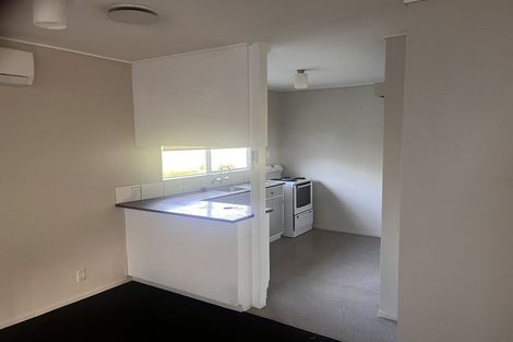 Photo of property in 32 Thurleigh Grove, Karori, Wellington, 6012