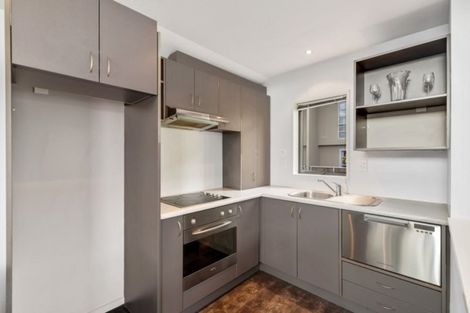 Photo of property in 2/450 Barbadoes Street, Edgeware, Christchurch, 8013