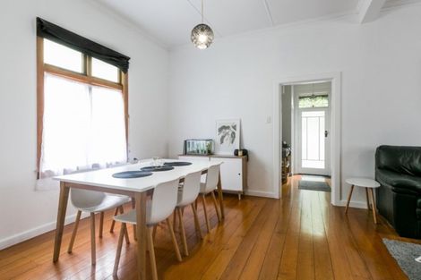 Photo of property in 143 Vigor Brown Street, Napier South, Napier, 4110