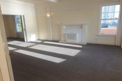 Photo of property in Inverleith Apartments, 5/306 Oriental Parade, Oriental Bay, Wellington, 6011