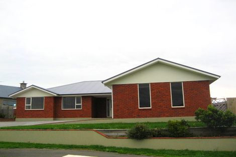 Photo of property in 7 Sunninghurst Drive, Fairfield, Dunedin, 9018