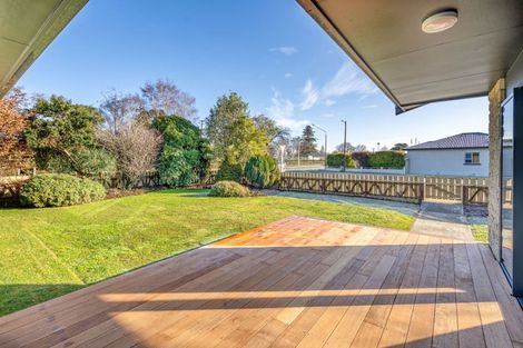 Photo of property in 143 Great North Road, Winton, 9720