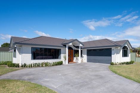 Photo of property in 81 Kensington Drive, Taradale, Napier, 4112