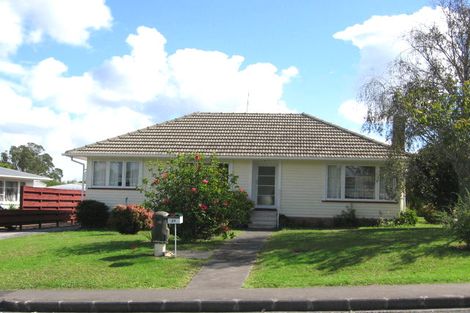 Photo of property in 29 Essex Street, Te Atatu South, Auckland, 0610