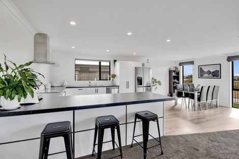 Photo of property in 6 Awatere Street, Pegasus, 7612