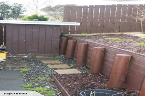 Photo of property in 1/49 Sungrove Rise, Sunnyvale, Auckland, 0612