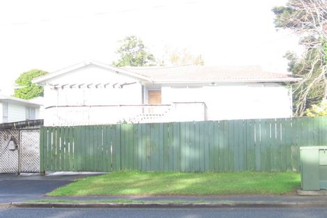Photo of property in 11 Triangle Road, Massey, Auckland, 0614