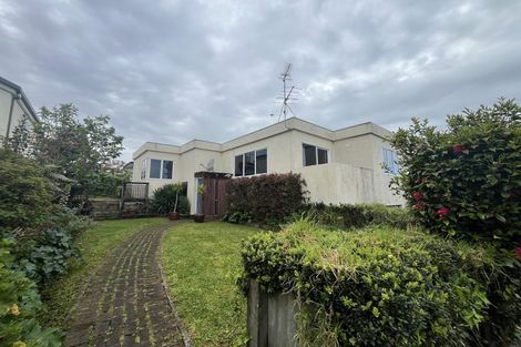 Photo of property in 103b Redoubt Road, Goodwood Heights, Auckland, 2105