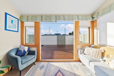 Photo of property in 174 Rongotai Road, Kilbirnie, Wellington, 6022