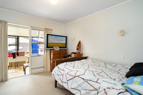 Photo of property in 19 Endeavour Avenue, Welcome Bay, Tauranga, 3112