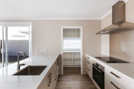 Photo of property in 60 Empire Crescent, Papamoa, 3118