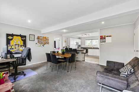 Photo of property in 144 Coxhead Road, Wattle Downs, Auckland, 2103