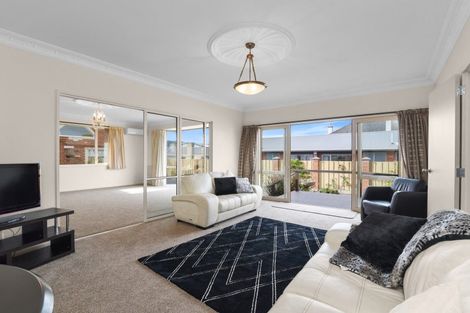 Photo of property in 247 Highgate, Roslyn, Dunedin, 9010