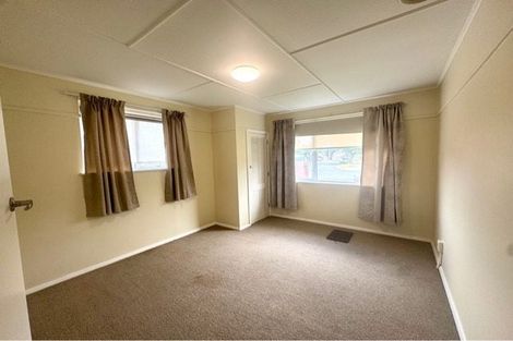 Photo of property in 86 Reynolds Street, Taita, Lower Hutt, 5011