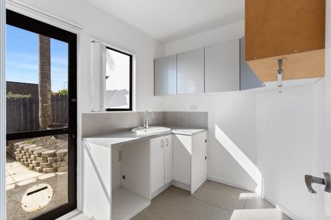 Photo of property in 26 Lamia Place, The Gardens, Auckland, 2105