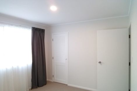 Photo of property in 74 Lynn Road, Bayview, Auckland, 0629