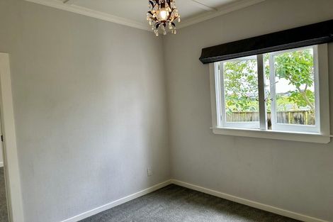 Photo of property in 42 Puriri Terrace, Roslyn, Palmerston North, 4414