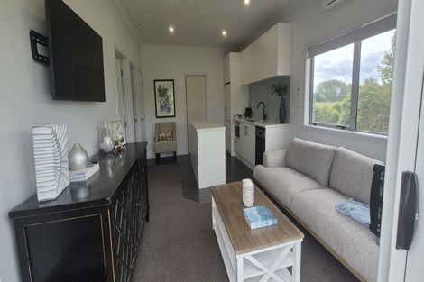 Photo of property in 47 Codlin Road, Waiuku, 2683