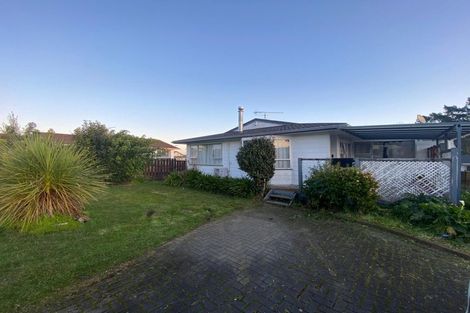 Photo of property in 99 Archmillen Avenue, Pakuranga Heights, Auckland, 2010