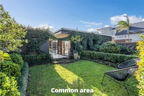 Photo of property in 1/246 Lake Road, Hauraki, Auckland, 0622