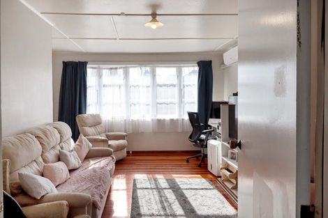 Photo of property in 15 Fisk Street, Naenae, Lower Hutt, 5011