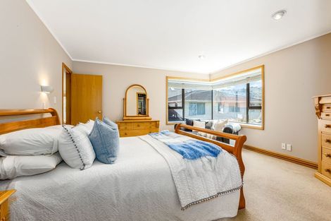 Photo of property in 2/54 Queens Grove, Hutt Central, Lower Hutt, 5010