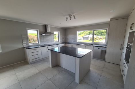 Photo of property in 16 Oakland Place, Ngongotaha, Rotorua, 3010