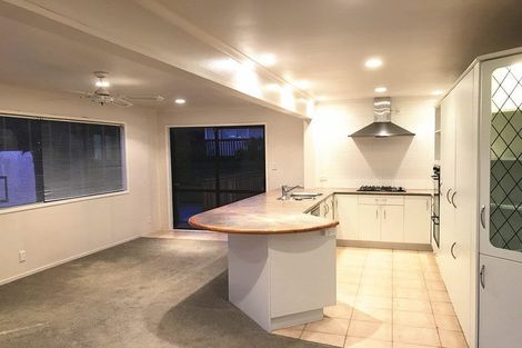 Photo of property in 48 Jandell Crescent, Bucklands Beach, Auckland, 2014