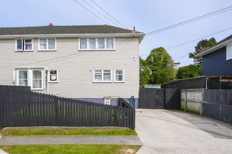 Photo of property in 24 Derby Place, Cannons Creek, Porirua, 5024