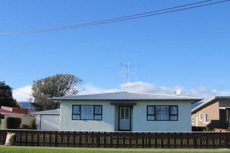 Photo of property in 30 Te Rauparaha Street, Otaki, 5512