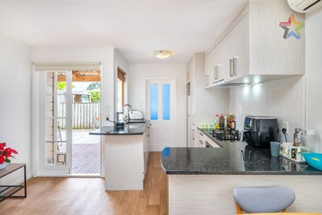 Photo of property in 18 Kauri Street, Eastbourne, Lower Hutt, 5013